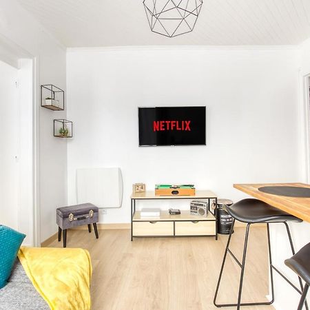 Grand Line - Parking- Metro 5 - Easy Check-In - Netflix - Disney Plus Apartment Пантен Екстериор снимка